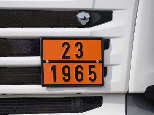 Welche Vorschriften regeln die Beförderung gefährlicher Güter? - Welche Vorschriften regeln die Beförderung gefährlicher Güter?