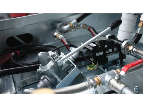 Mobile Tankstelle 2900 Liter Benzin & Flugkraftstoffe Komplettset