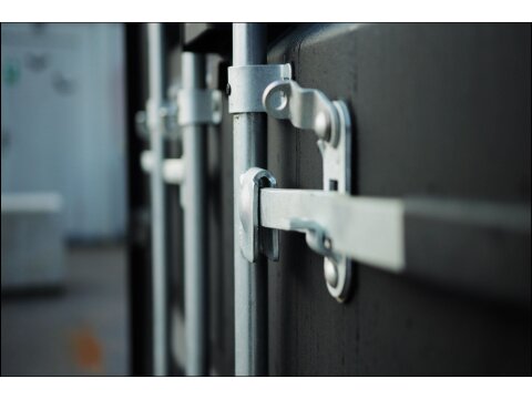 SafetyTainer XL 20′ – Gefahrstoffcontainer als großer Sicherheitscontainer