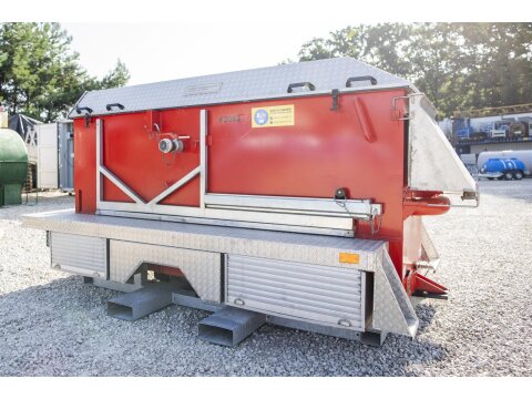 Mobiler Ölabscheider NG 15 mieten – mit 2.500 Liter Schlammfan