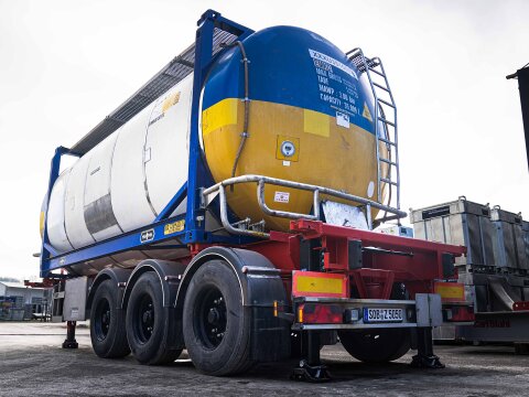 TankTainer 35.000 Liter mieten – V4A Edelstahl Tankcontainer für mobile Gefahrstofflagerung