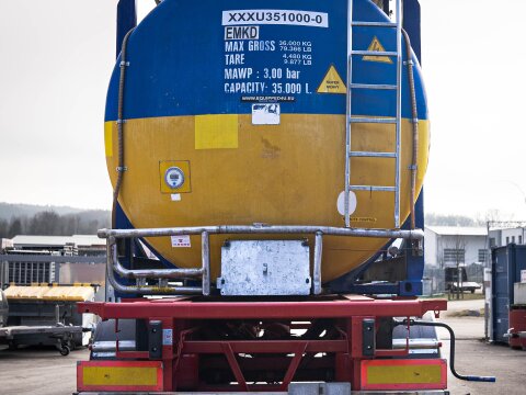 TankTainer 35.000 Liter mieten – V4A Edelstahl Tankcontainer für mobile Gefahrstofflagerung