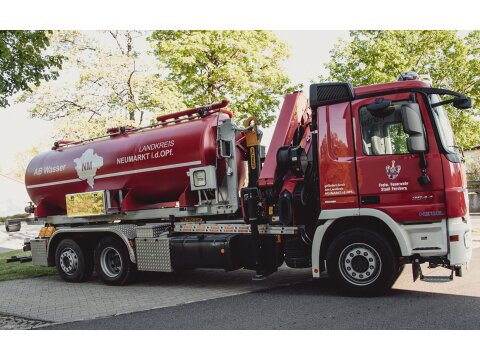 Tanklifter 11.000 Liter – Abrollbehälter Löschwasser für Feuerwehr aus S235JR-Stahl